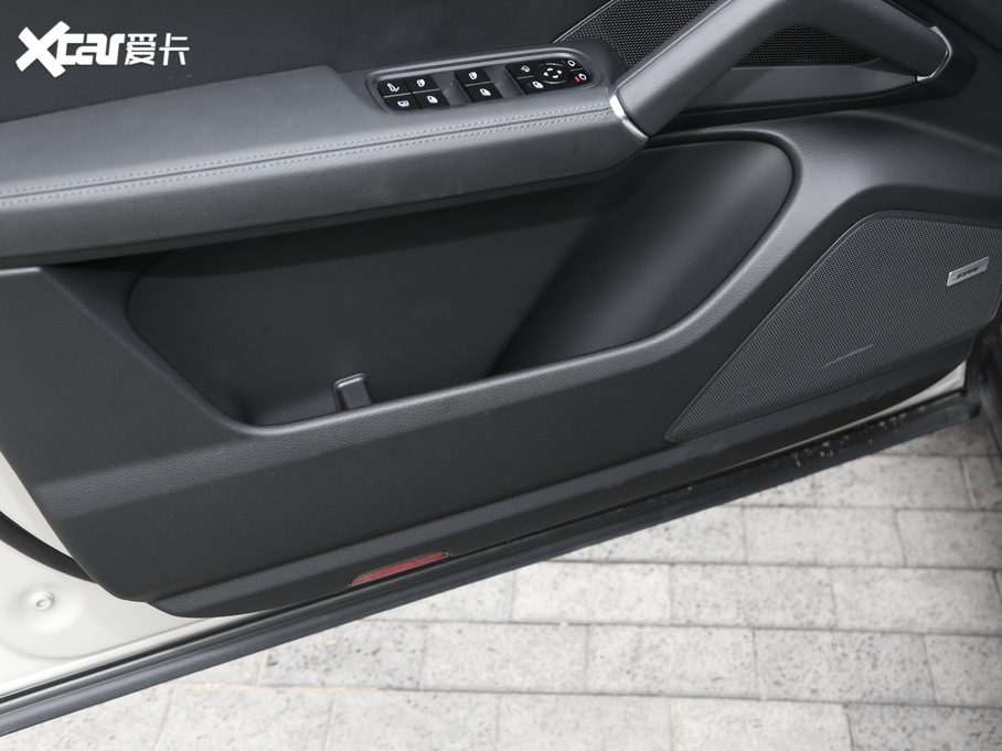 2020CayenneԴ E-Hybrid