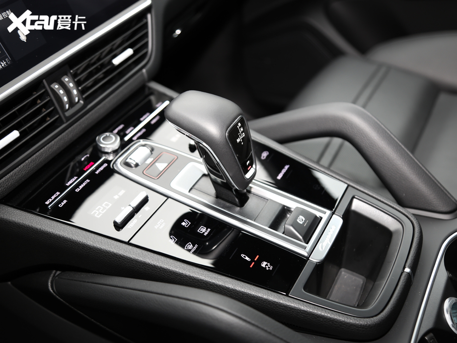 2020CayenneԴ E-Hybrid