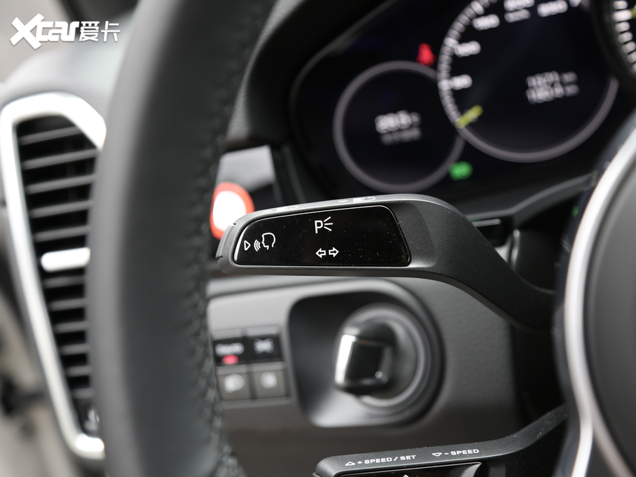 2020CayenneԴ E-Hybrid