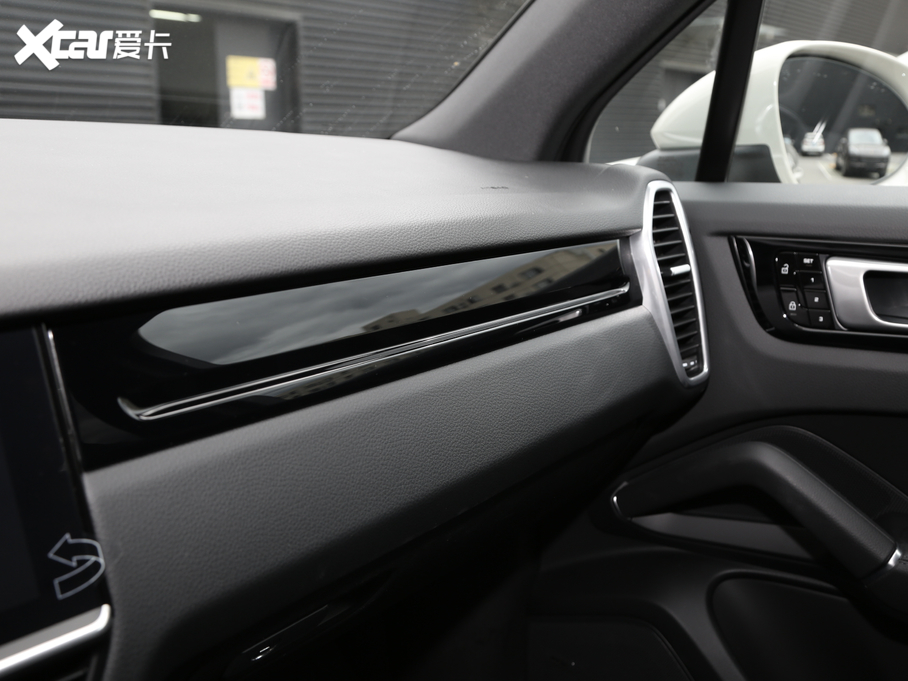 2020CayenneԴ E-Hybrid