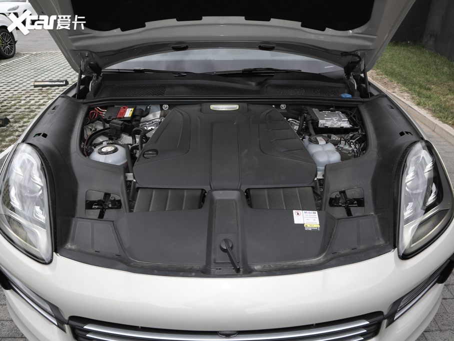 2020CayenneԴ E-Hybrid