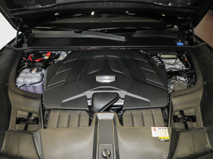 2019款3.0T 发动机