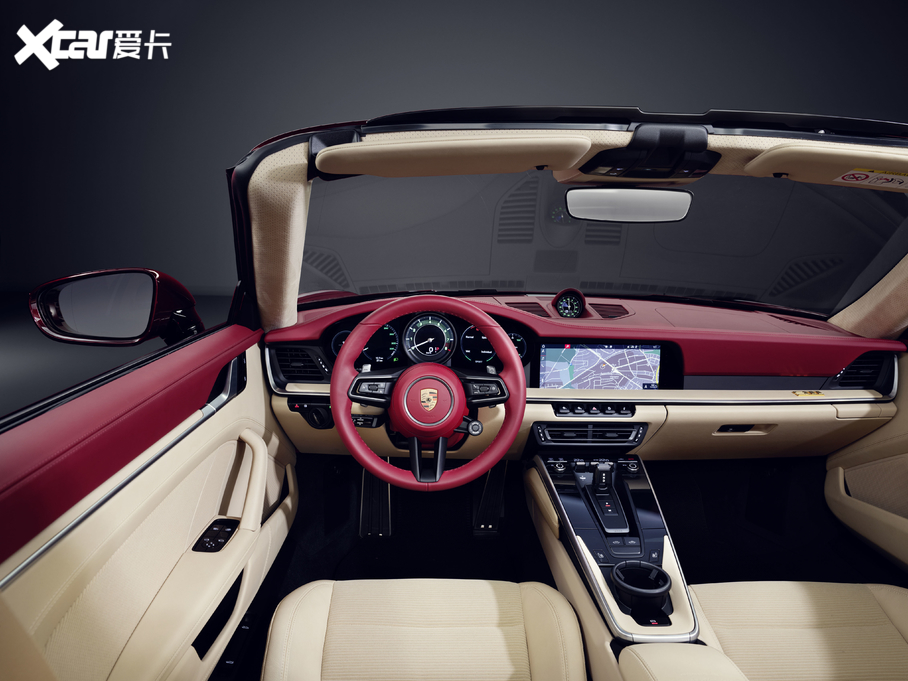 2020��r��911 Targa 4S 3.0T Heritage Design �؄e��