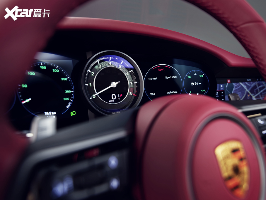 2020��r��911 Targa 4S 3.0T Heritage Design �؄e��