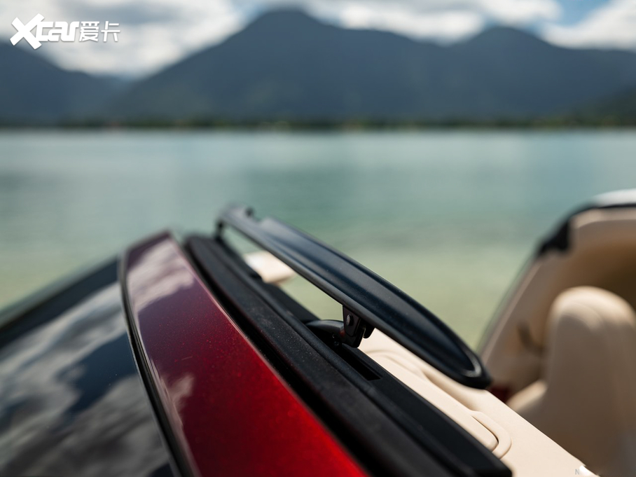 2020��r��911 Targa 4S 3.0T Heritage Design �؄e��