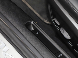 2020Carrera Cabriolet 3.0T g