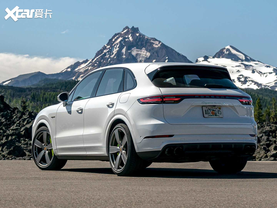 2020Cayenne E-Hybrid Turbo S E-Hybrid