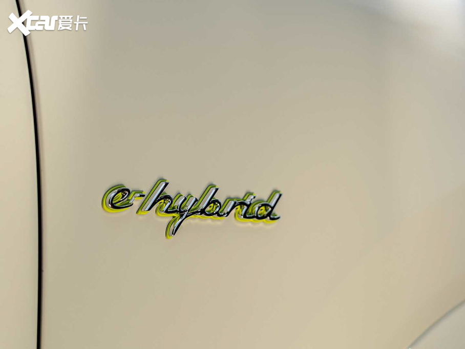 2020CayenneԴ Turbo S E-Hybrid