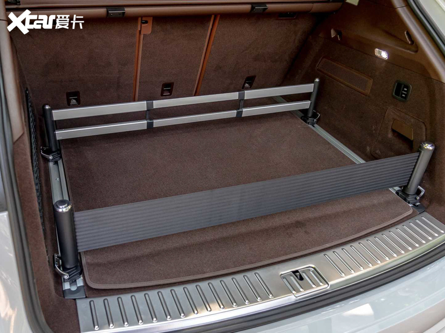 2020CayenneԴ Turbo S E-Hybrid