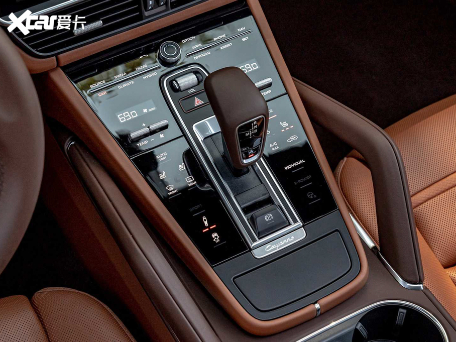 2020CayenneԴ Turbo S E-Hybrid