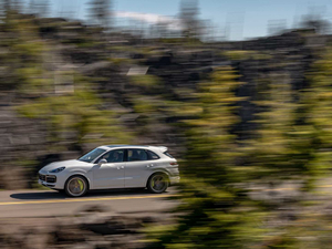 2020Turbo S E-Hybrid w^