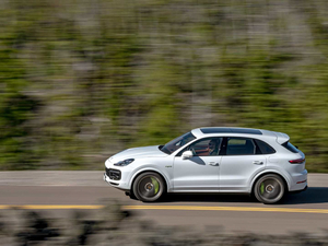 2020Turbo S E-Hybrid w^