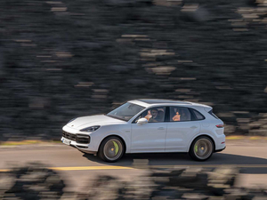 2020Turbo S E-Hybrid w^