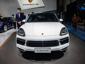 2020款E-Hybrid Coupé 正前