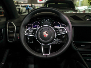2020款E-Hybrid Coupé 方向盘