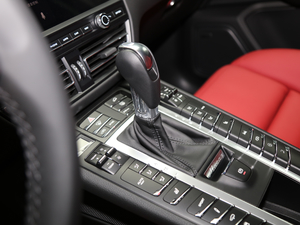 2020款 Turbo 2.9T 换挡杆