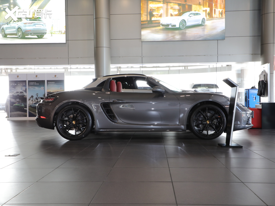 2020r718 Boxster 2.0T