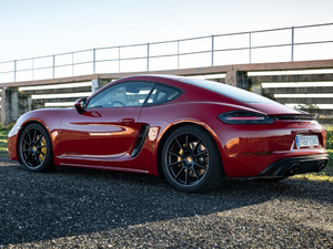 2020Cayman GTS w^