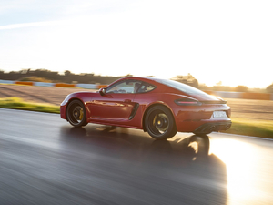 2020Cayman GTS w^