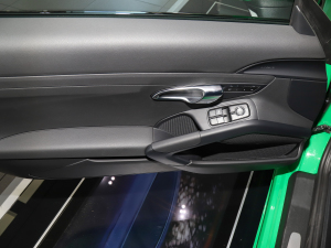 2020Cayman 2.0T ǰTg