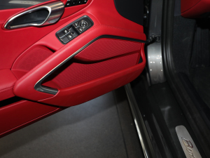 2020Boxster 2.0T ǰTg