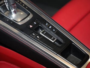 2020Boxster 2.0T п؅^