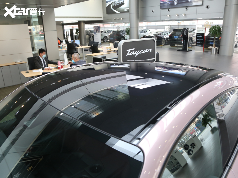 2020Taycan 
