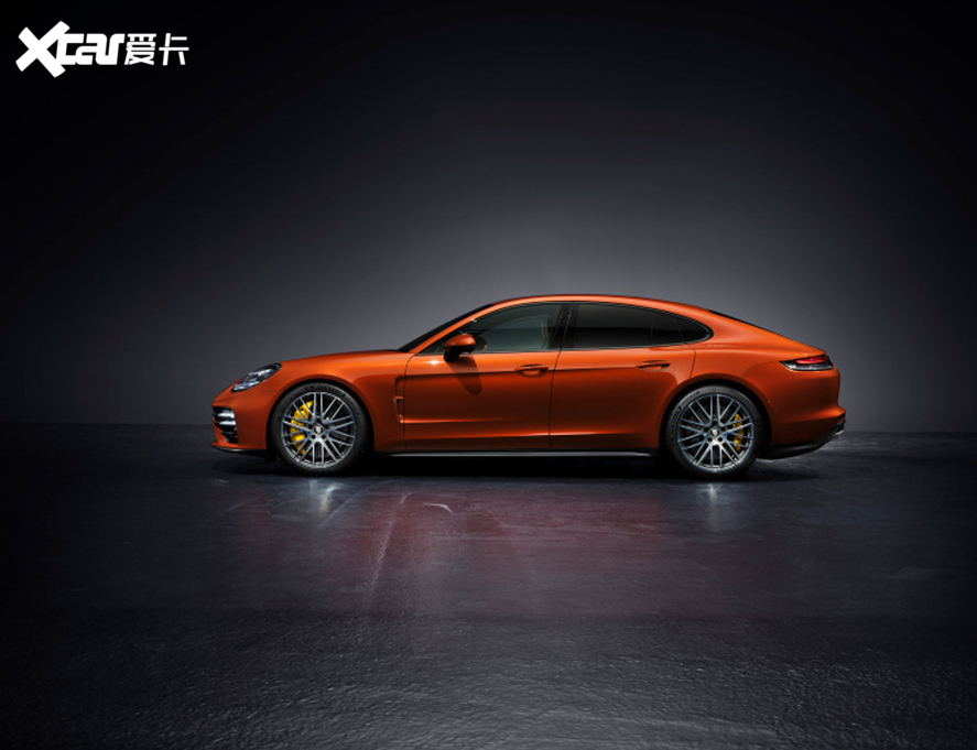 2021Panamera Turbo S