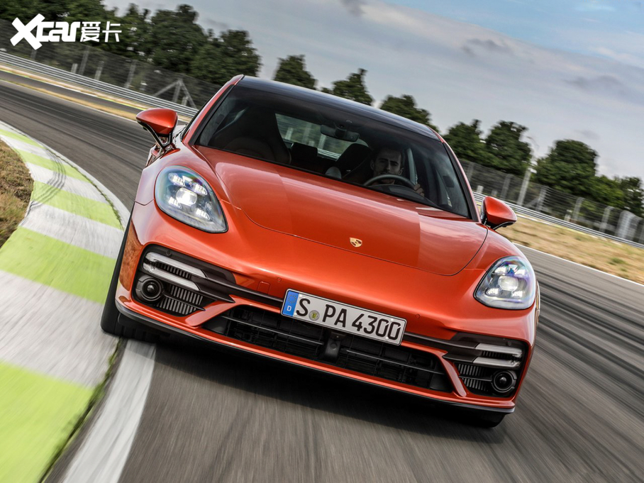 2021Panamera Turbo S Sport Turismo