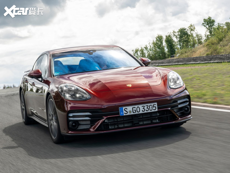 2021Panamera Turbo S