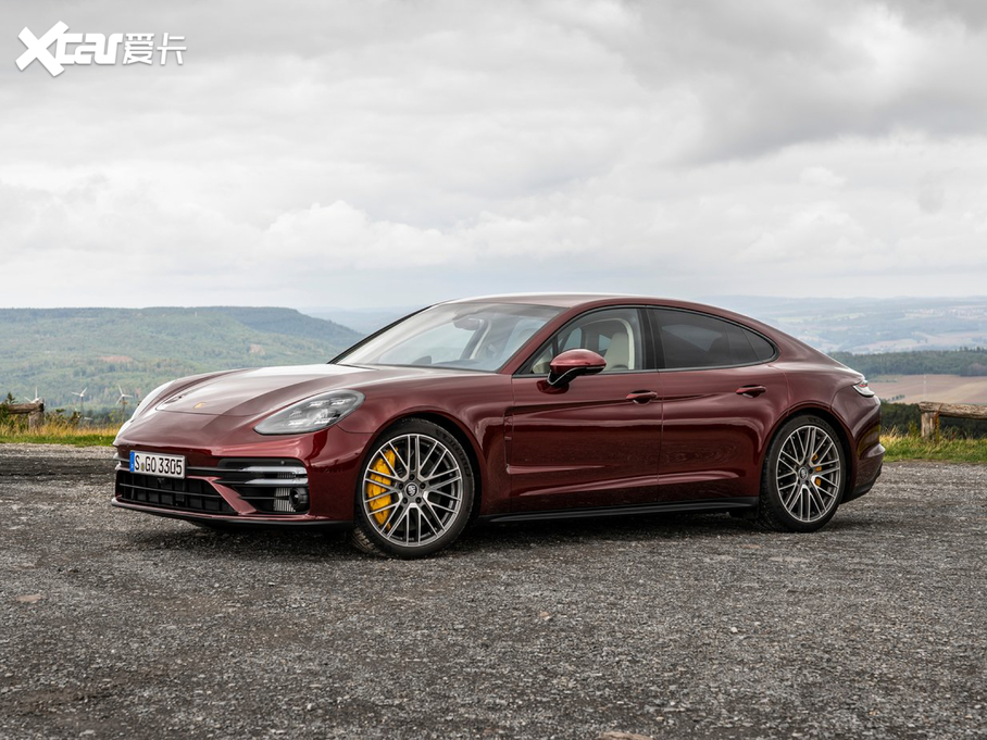 2021Panamera Turbo S