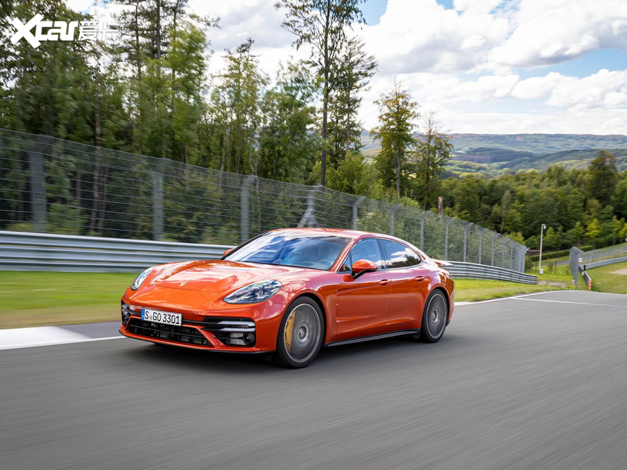 2021Panamera Turbo S