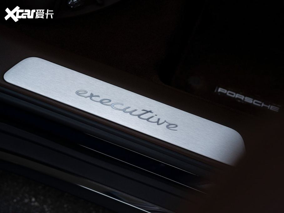 2021Panamera Turbo S L