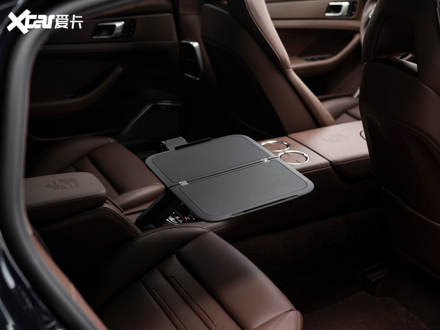 2021Panamera Turbo S L