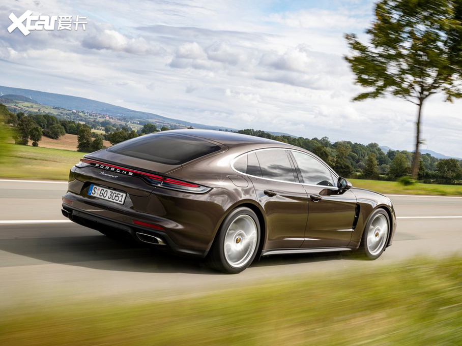 2021Panamera 4