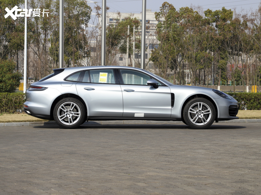 2021Panamera 4 Sport Turismo