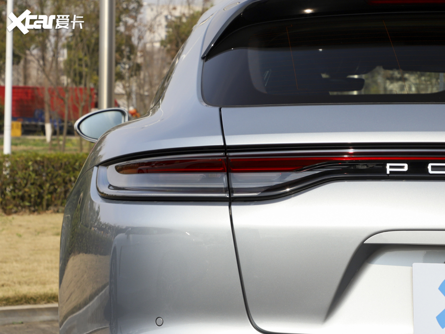 2021Panamera 4 Sport Turismo