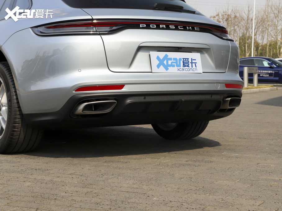 2021Panamera 4 Sport Turismo