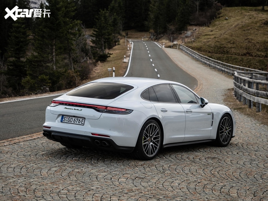 2021Panamera E-Hybrid Turbo S E-Hybrid