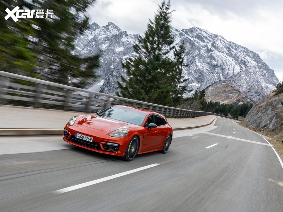 2021PanameraԴ 4 E-Hybrid Sport Turismo