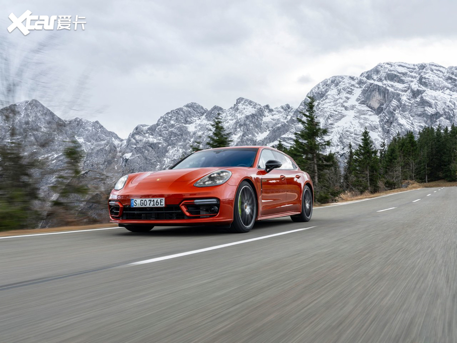 2021PanameraԴ 4 E-Hybrid Sport Turismo