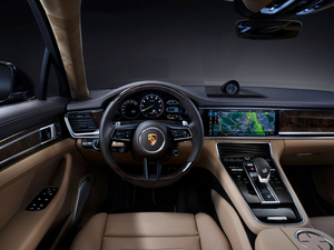 20214S E-Hybrid Sport Turismo п؅^