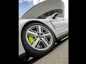 20214S E-Hybrid (x)(ji)^