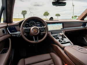 20214S E-Hybrid п؅^