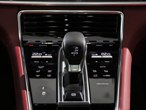 20214S E-Hybrid L п؅^