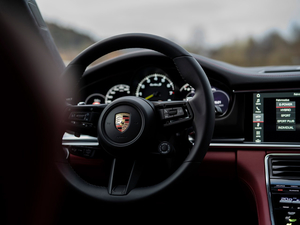 2021Turbo S E-Hybrid п؅^