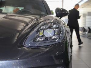 20214 E-Hybrid (x)(ji)^