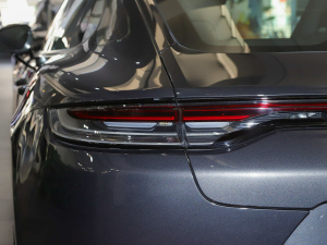 20214 E-Hybrid (x)(ji)^