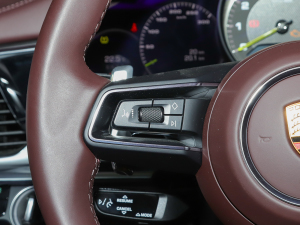 20214 E-Hybrid п؅^