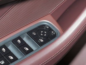 20214 E-Hybrid п؅^